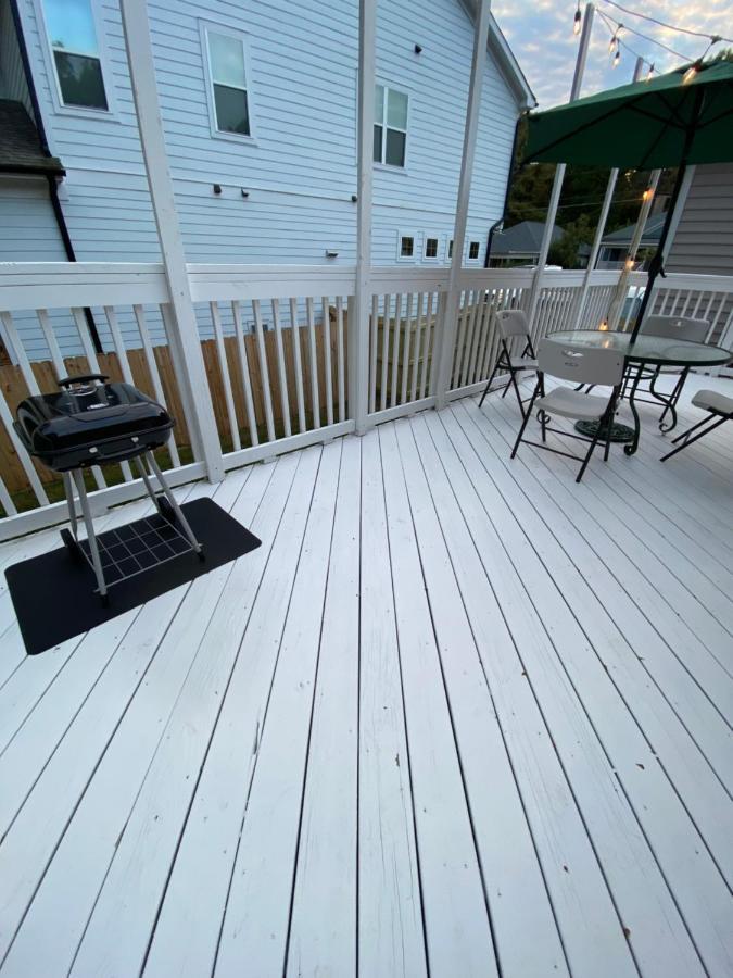 Modern 3-Bedroom, Big Fence Yard, Pets Stay Free Durham Extérieur photo