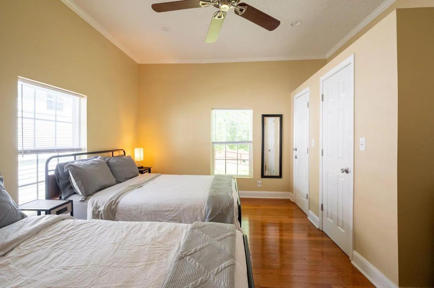 Modern 3-Bedroom, Big Fence Yard, Pets Stay Free Durham Extérieur photo