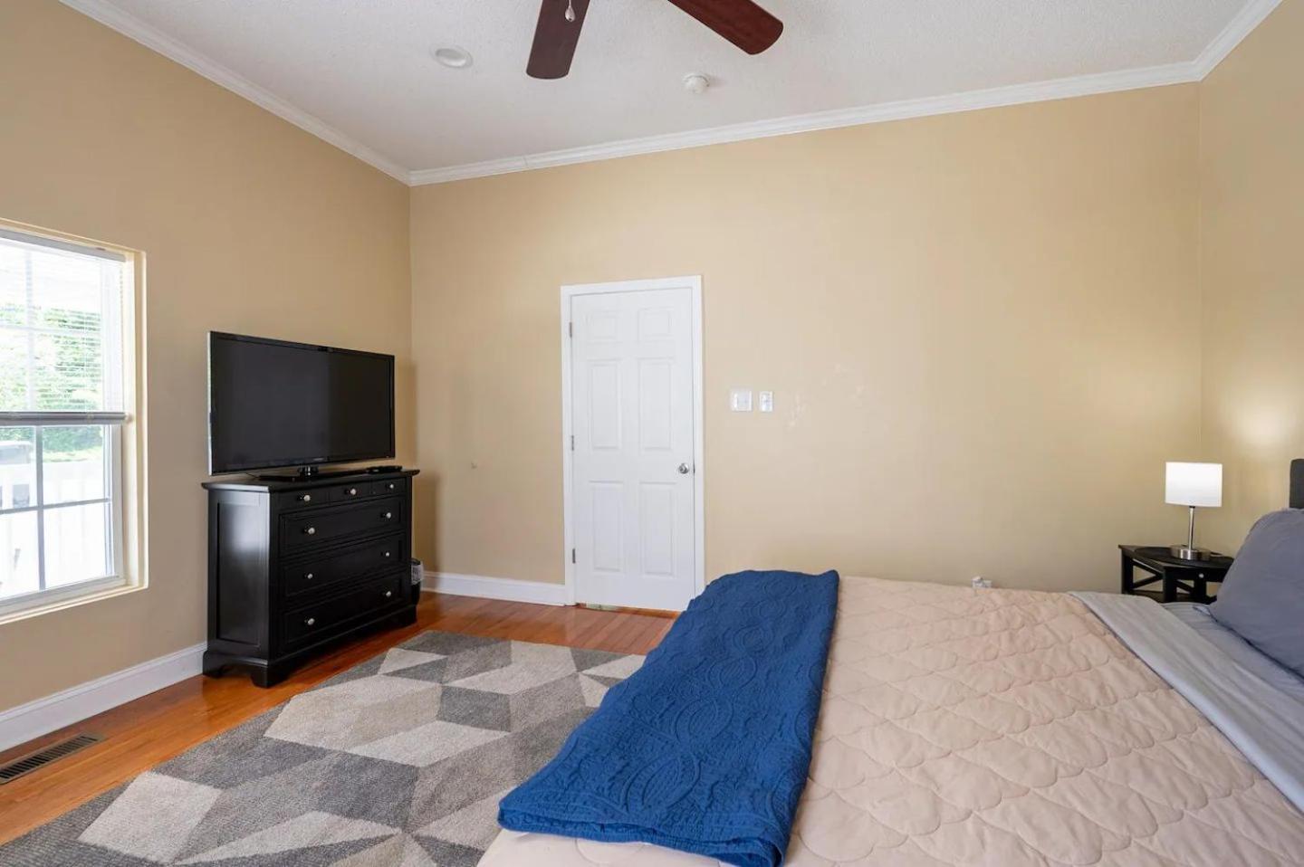 Modern 3-Bedroom, Big Fence Yard, Pets Stay Free Durham Extérieur photo