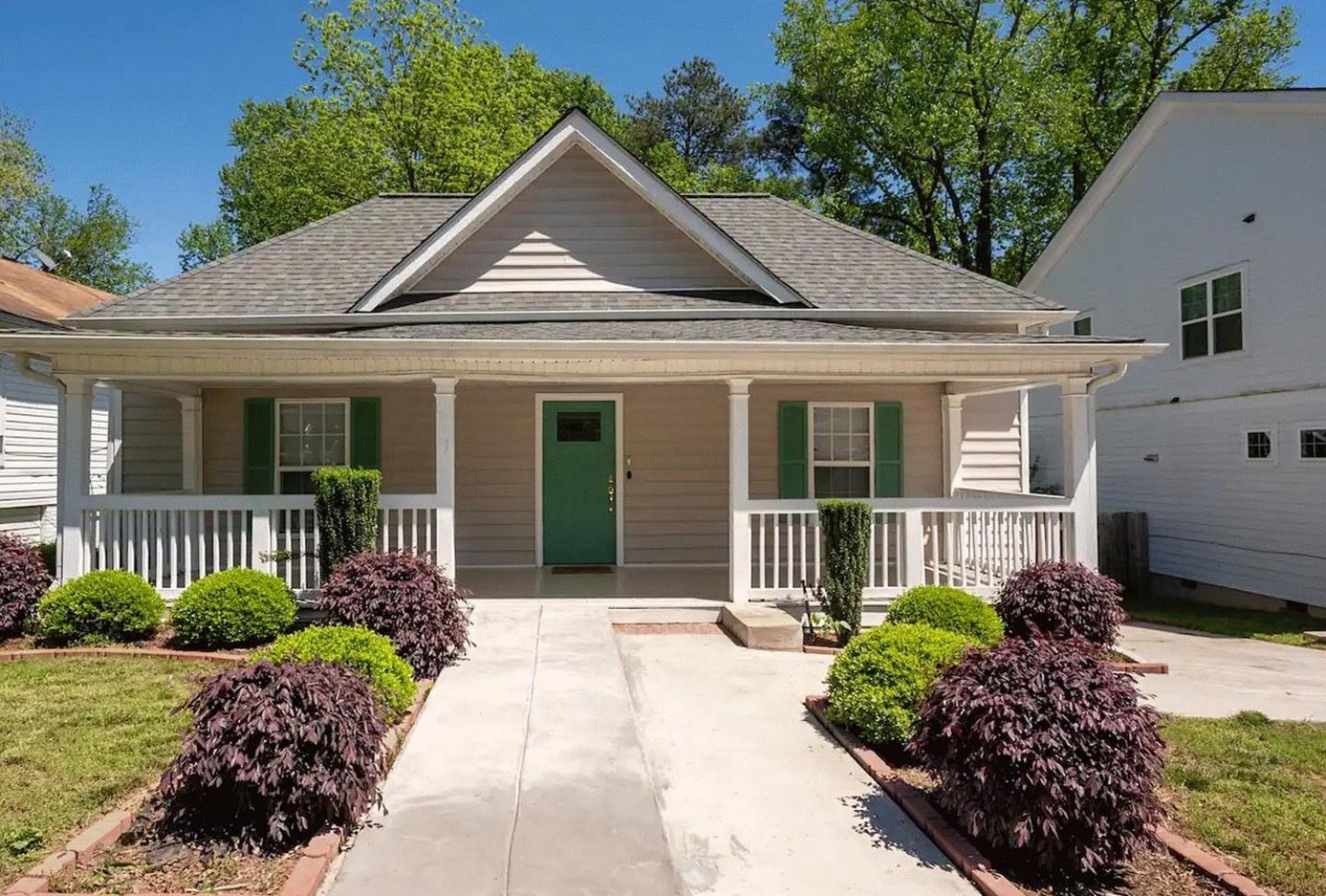 Modern 3-Bedroom, Big Fence Yard, Pets Stay Free Durham Extérieur photo